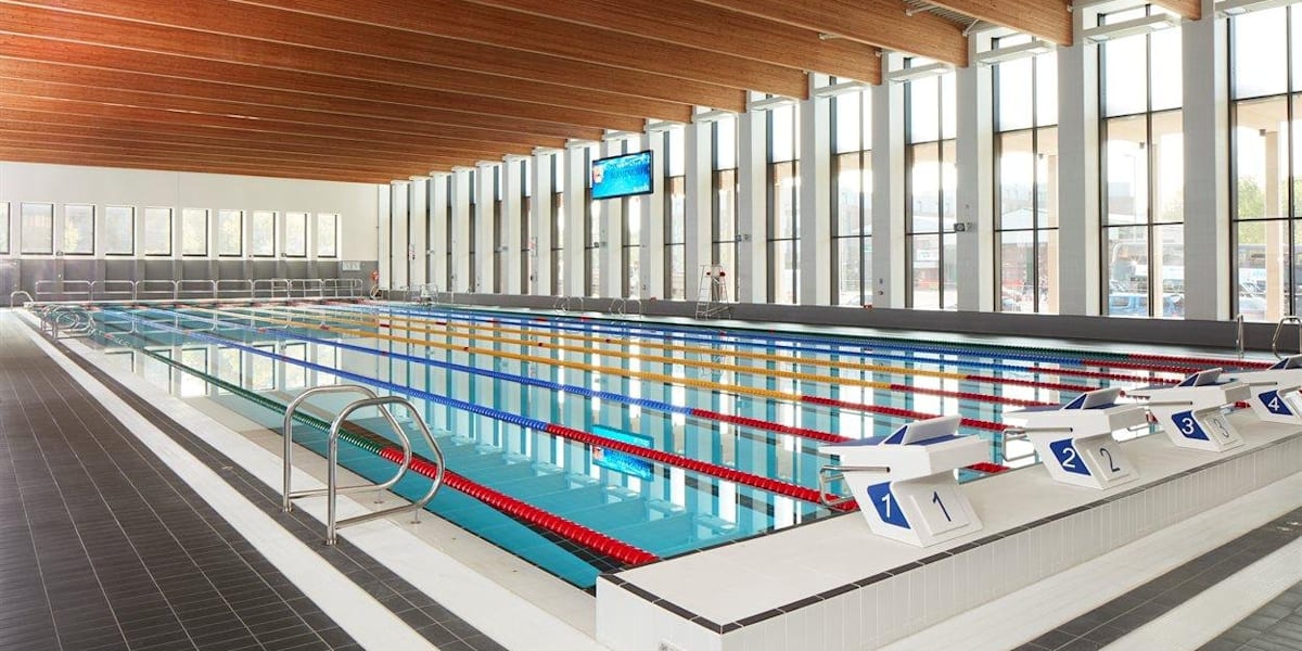 Два в одном фитнесцентры с бассейнами