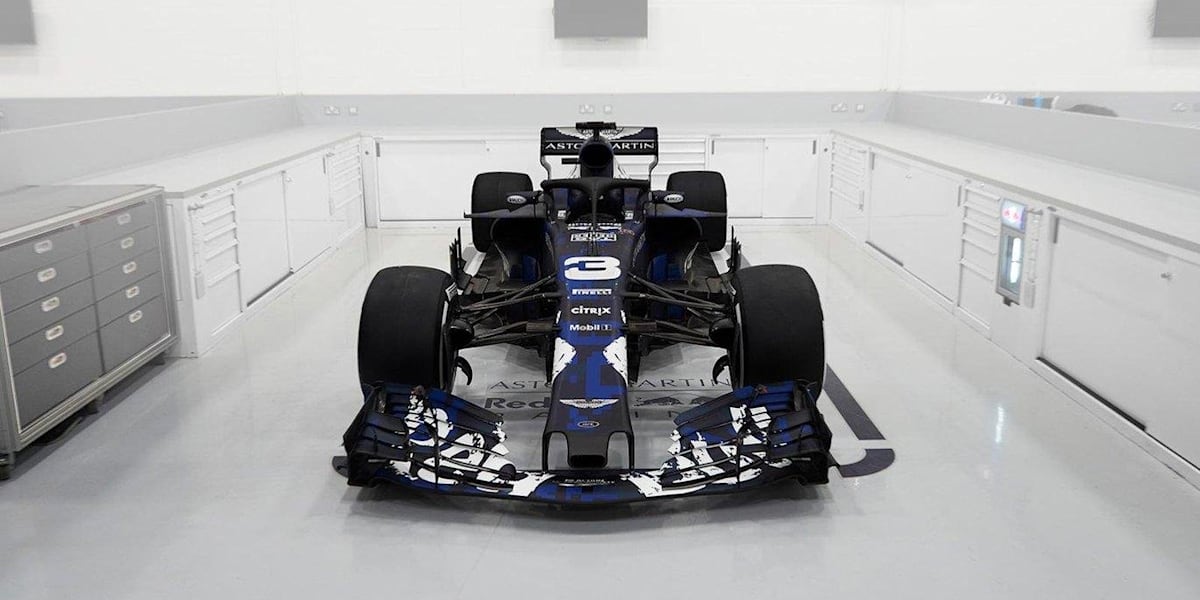Red Bull Racing'in 2018 Aracı RB14 Tanıtıldı!