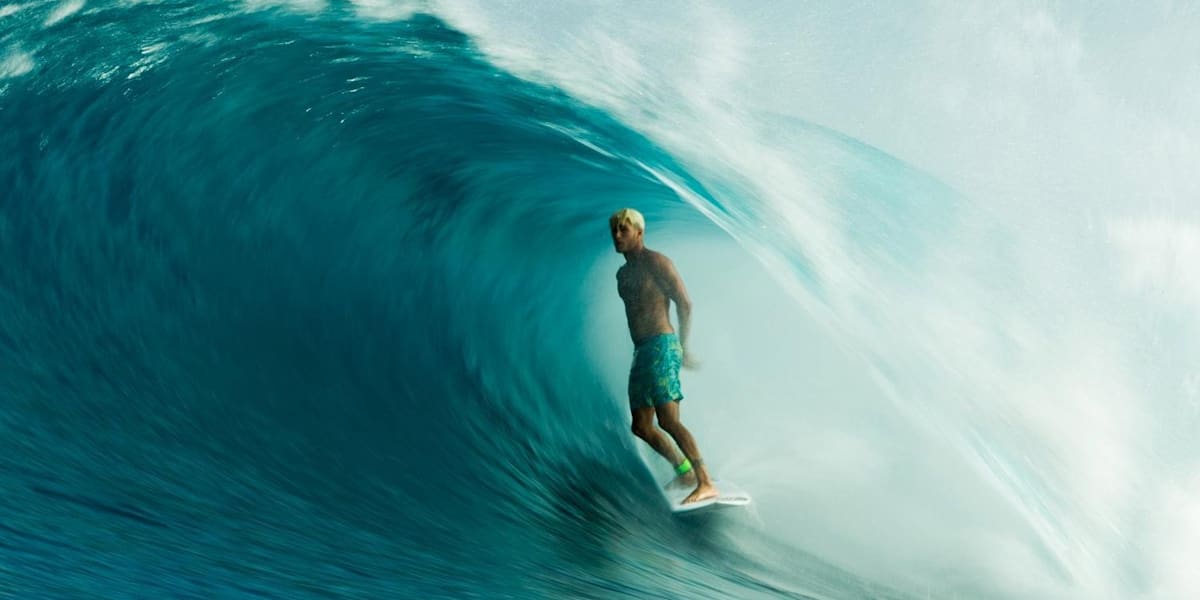 Uma foto que amamos Luke Davis nas Mentawais