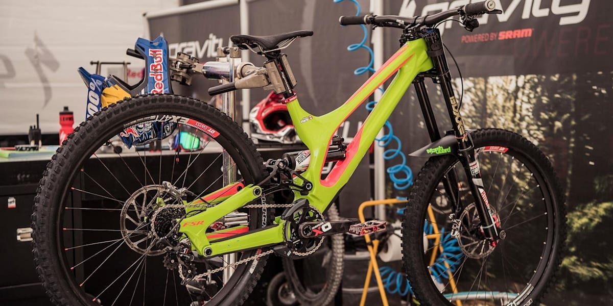 Finn Iles bike check Specialized Demo 8
