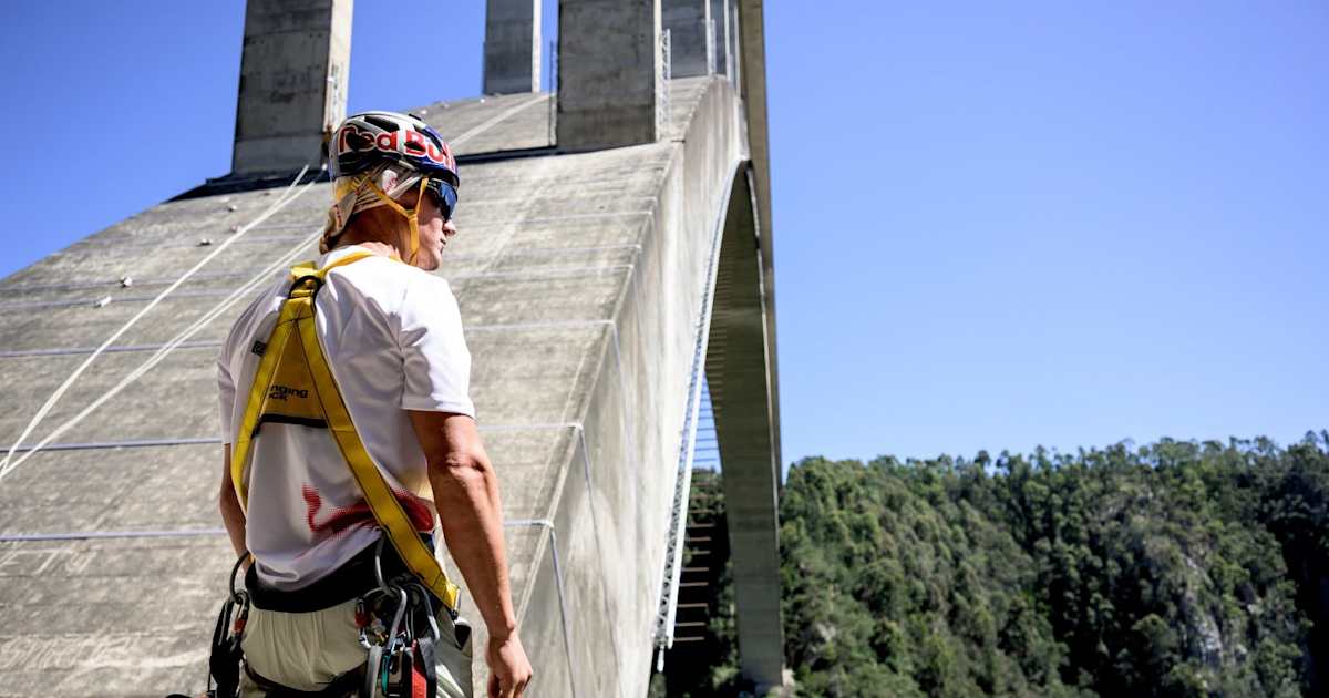 Thomas van Tonder's Attempt Is Nothing Like a Flat Crossing