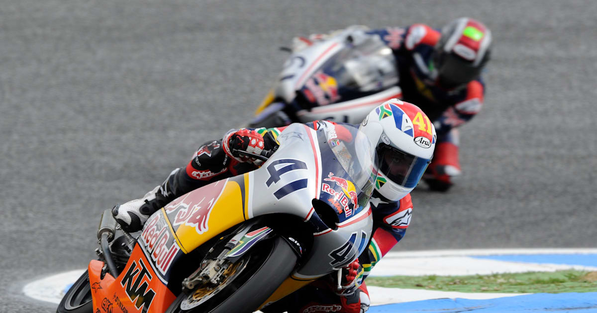 RECAP | Estoril Race 1 - Binder races away