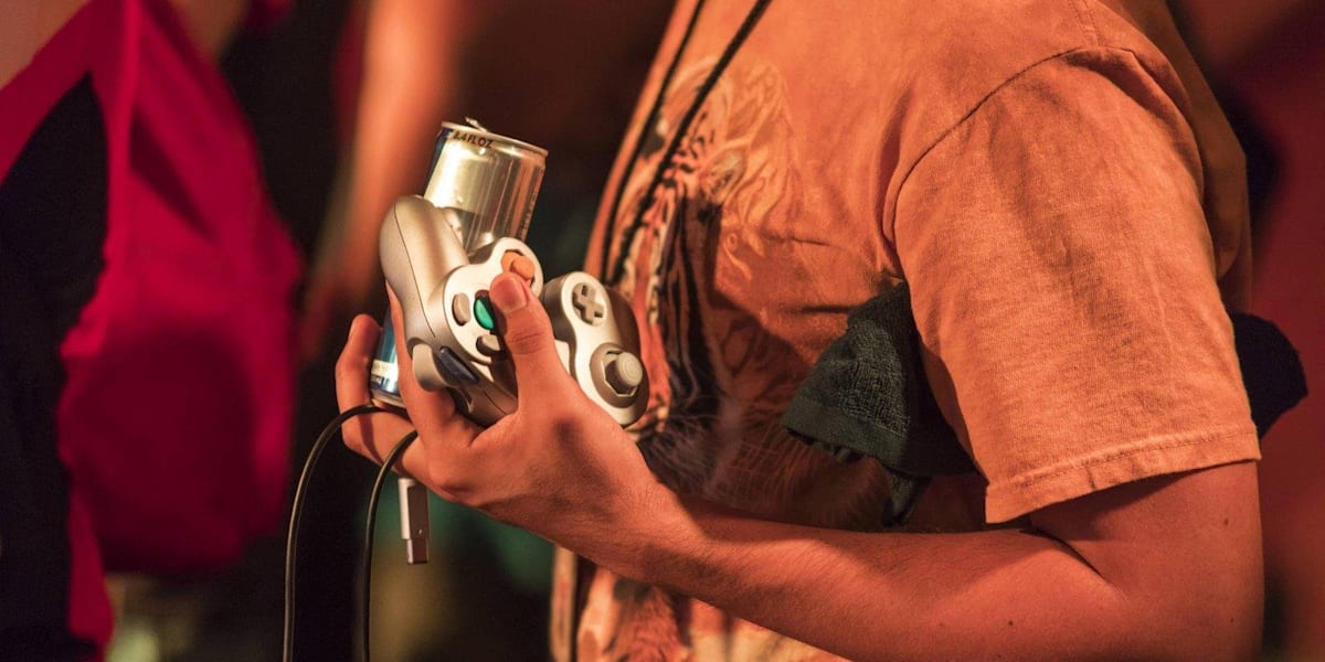 gamecube-controller-smash-bros gamecube-controller-smash-bros
