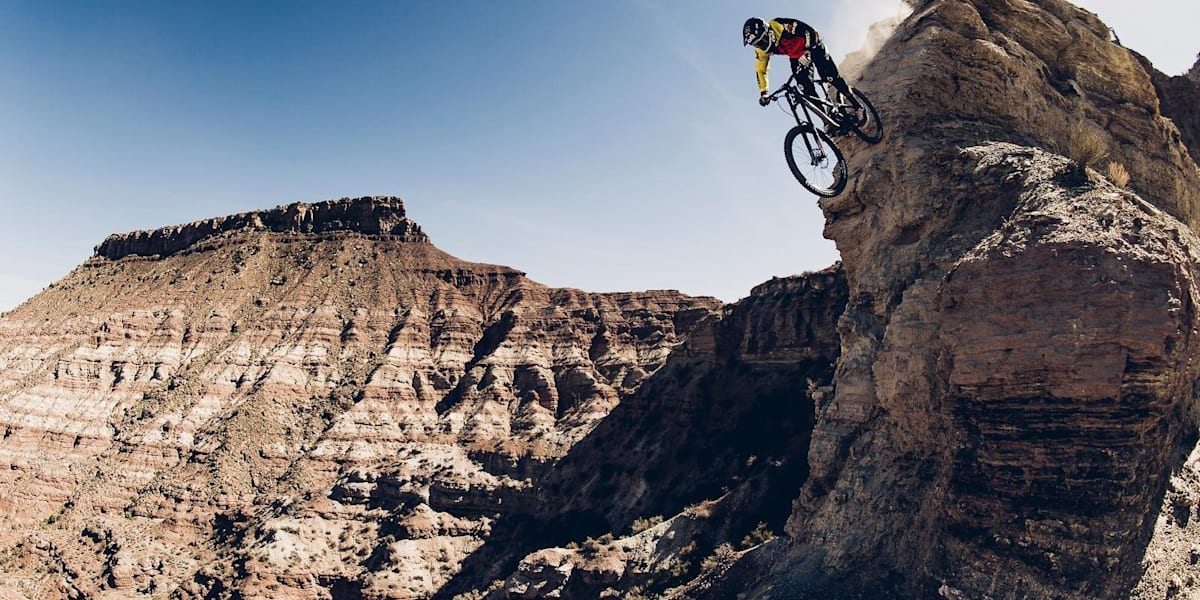 Red Bull Rampage 2016: Craziest Mountain Bike Photos