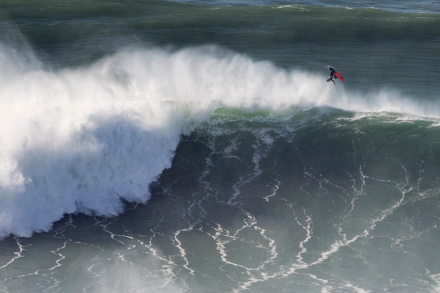 Dia de sonho como foi a ondulação histórica de Nazaré