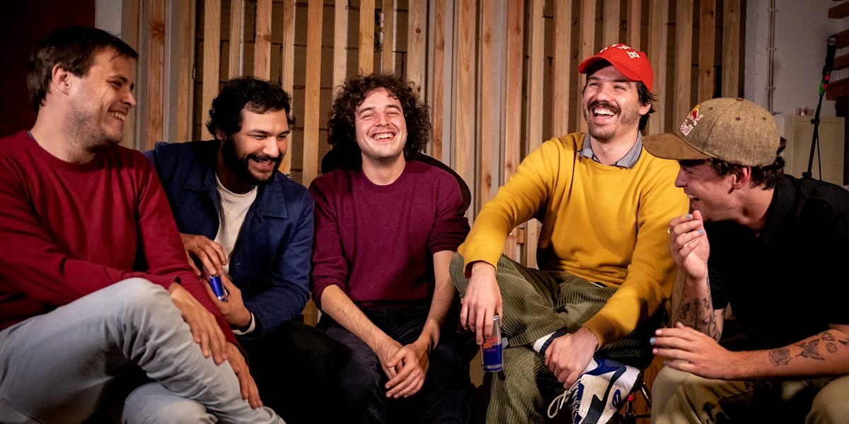 A história dos Capitão Fausto em 7 músicas