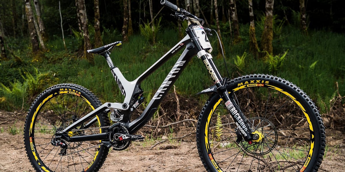 Mark Wallace s Canyon Sender CF Bike check 2017