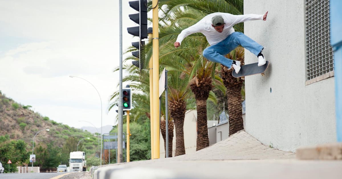 A ramp in the desert? Join us skating Namibia!