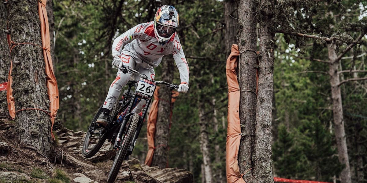 Downhill race action Vallnord 2017
