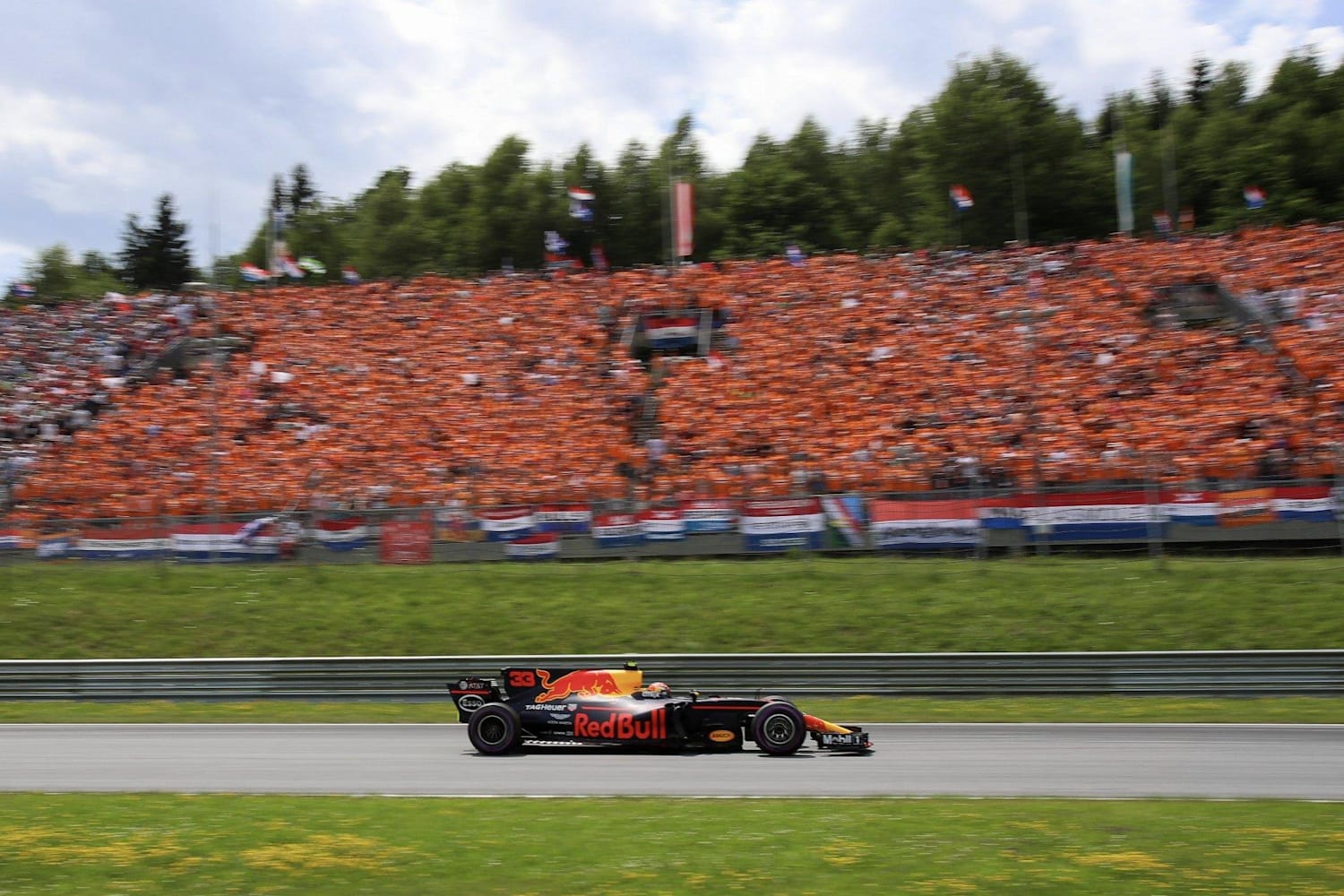 Slapen In De Max Verstappen Village