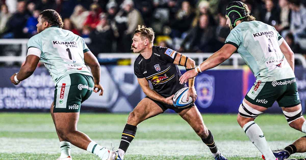 END-OF-SEASON LEAVERS’ PRESENTATION AT FINAL HOME GAME