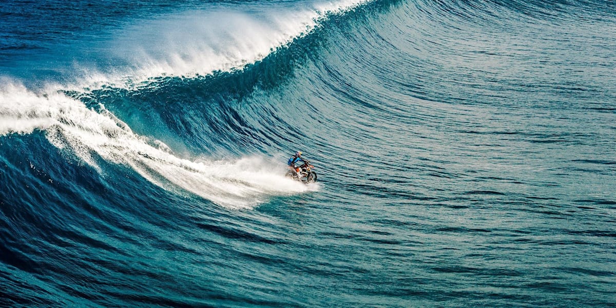 Dc shoes robbie maddison's pipe dream top