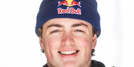 Hunter Henderson: Freeskiing – Red Bull Athlete Profile