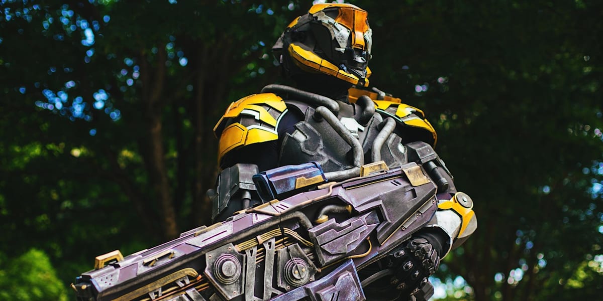 Irradiant Cosplay's Anthem cosplay suit ++interview++