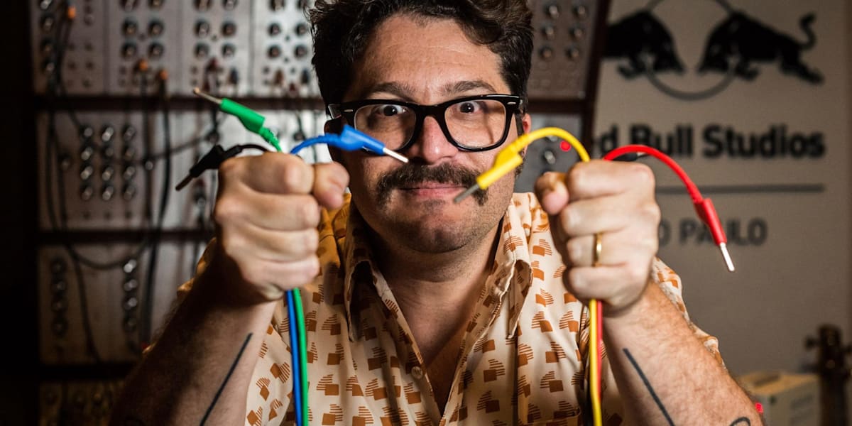 Arthur Joly Brazilian synth inventor Photo gallery