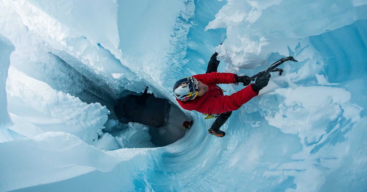 will-gadd-ice-climbing-greenland