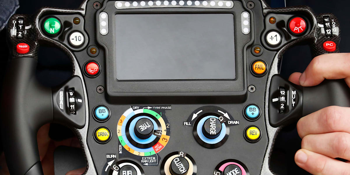 F1Lenkrad erklärt Was Formel1Piloten sehen