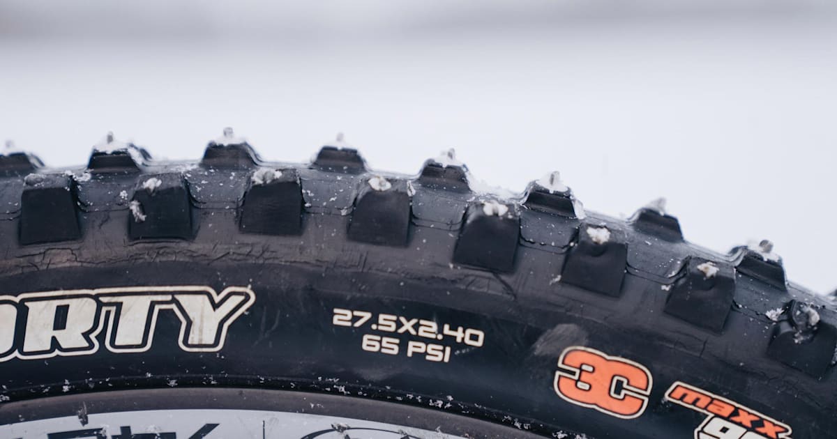 29 studded mtb tires 2025