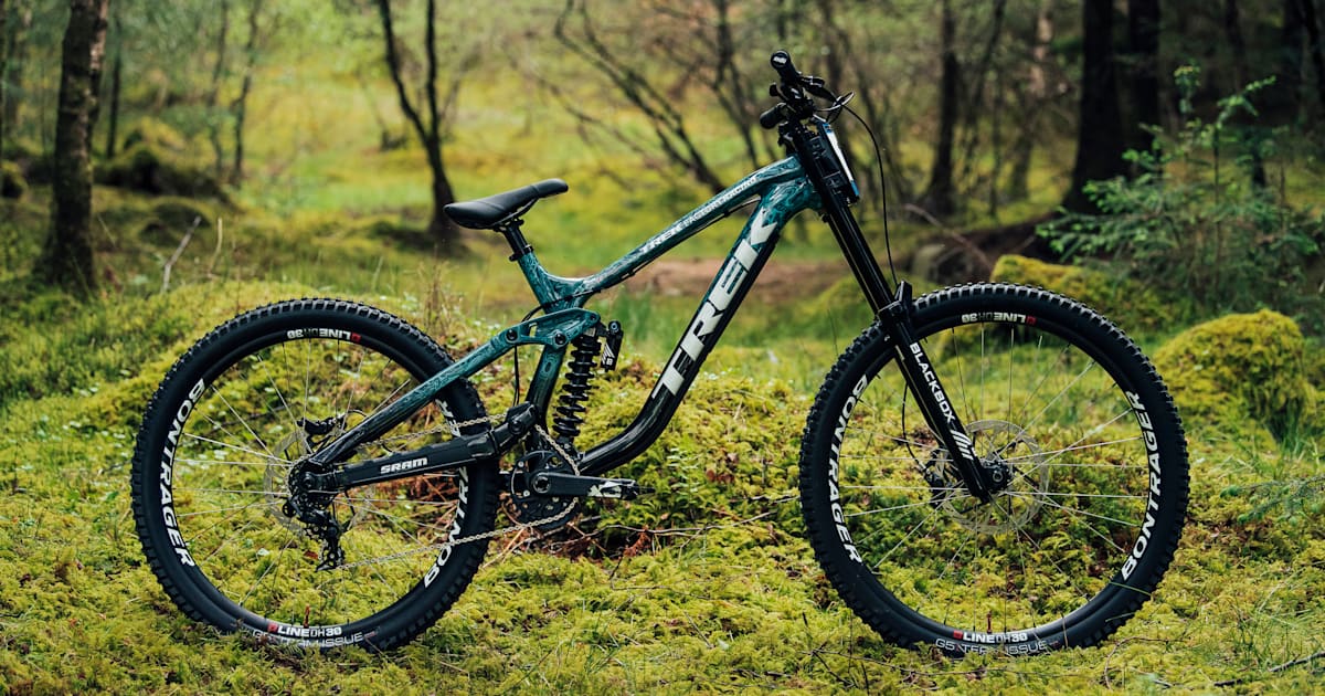 Kade Edwards bike check Trek Session downhill MTB