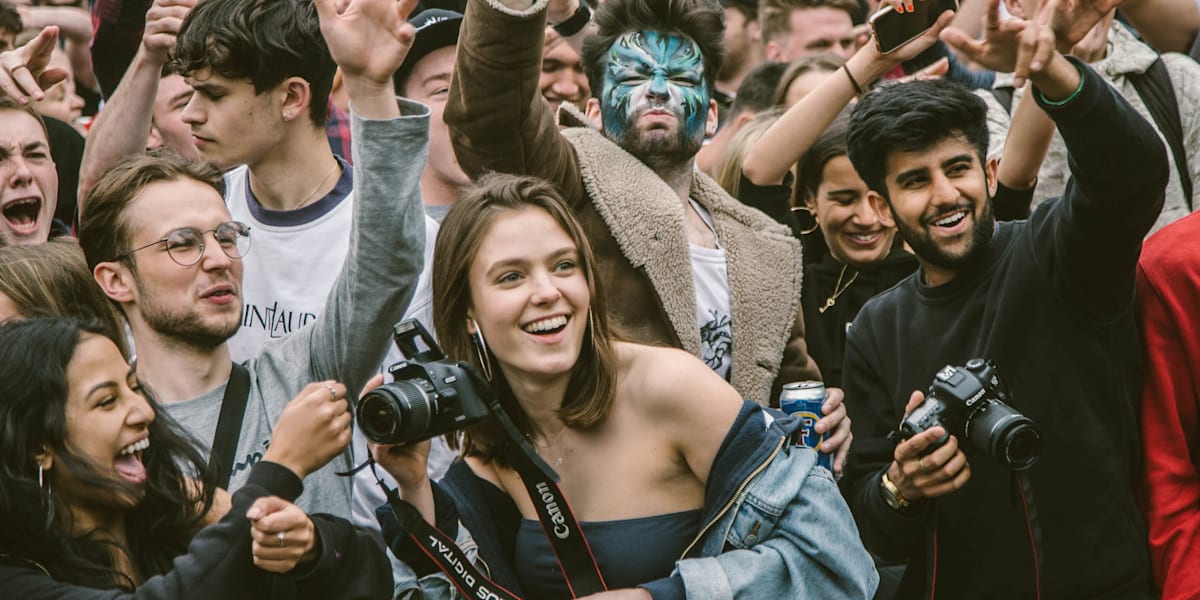 How To Become A Music Photographer: Tips From 6 Experts