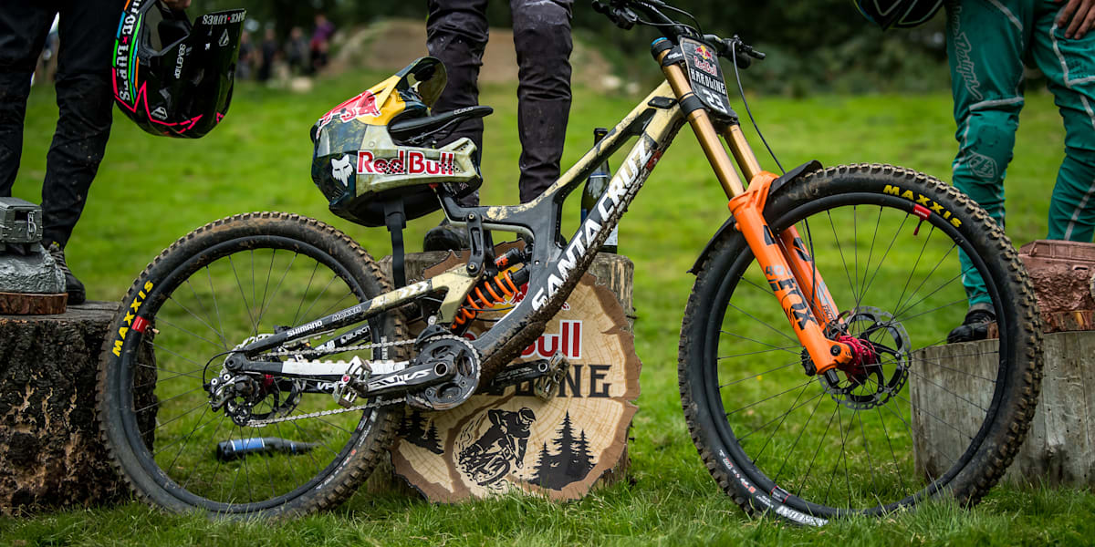 V10 mtb top