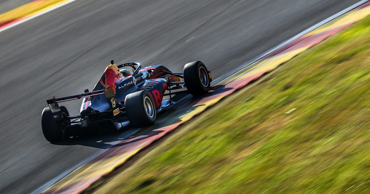 Noel Leon frustrated by others in F Regional at Spa