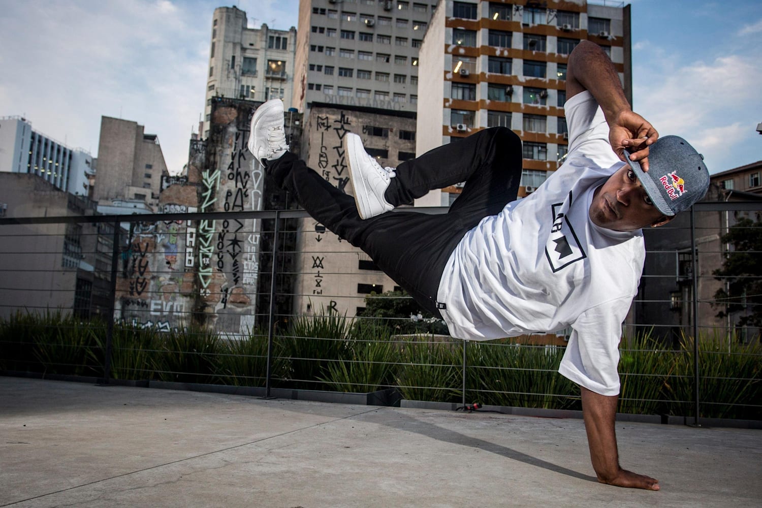 O breaking mudou minha vida', diz B-Boy Pelezinho