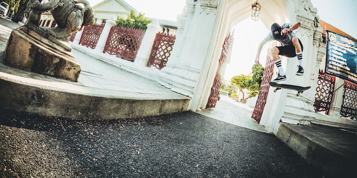 Ride around Bangkok with the allnew Skate Of Mind