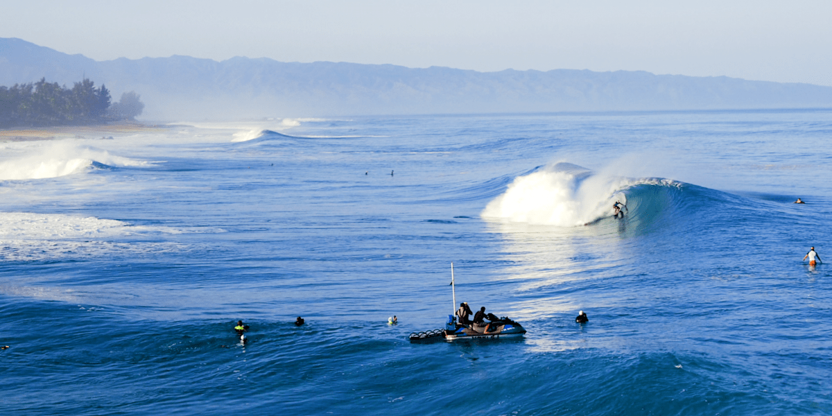 Pipe Pro 2016 highlights *video* Red Bull Surf