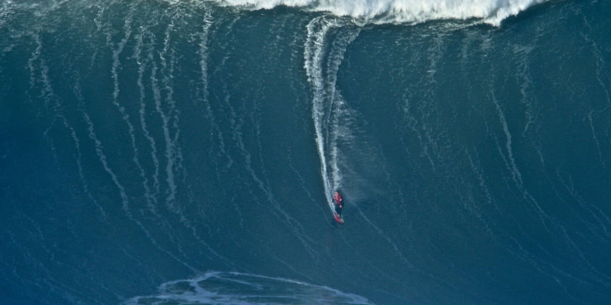 80 foot wave outlet