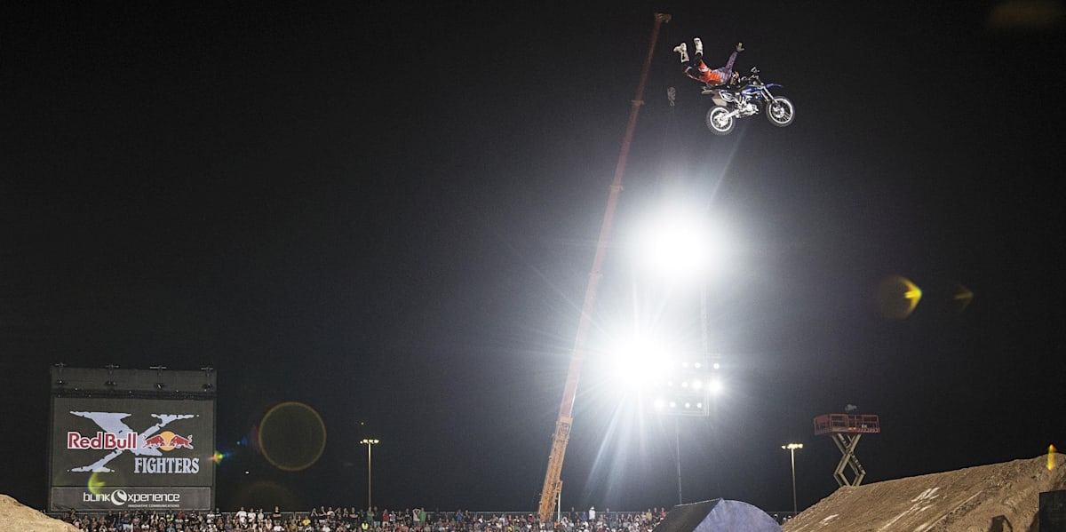 X-Fighters Abu Dhabi 2015 clip