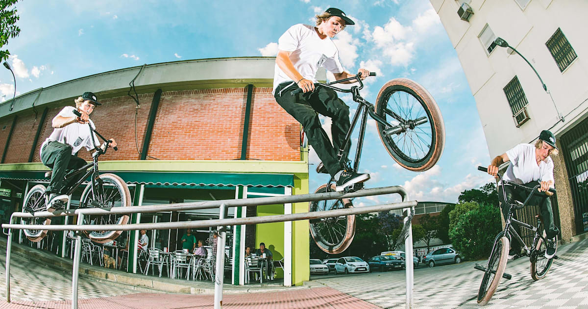 three-day-metro-pass-bmx-images-from-seville