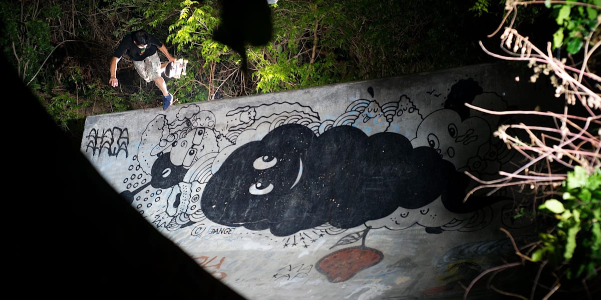 See Skaters Travel Through Vietnam in Far East Coast
