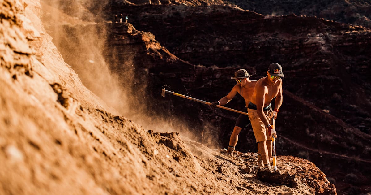 Red Bull Rampage 2021: Constructing lines in Utah – MTB