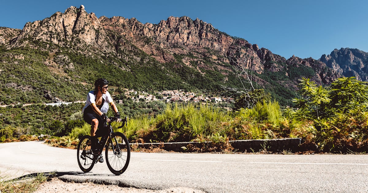 Axel Carion Record de la GT20 en Corse en 35h Velo