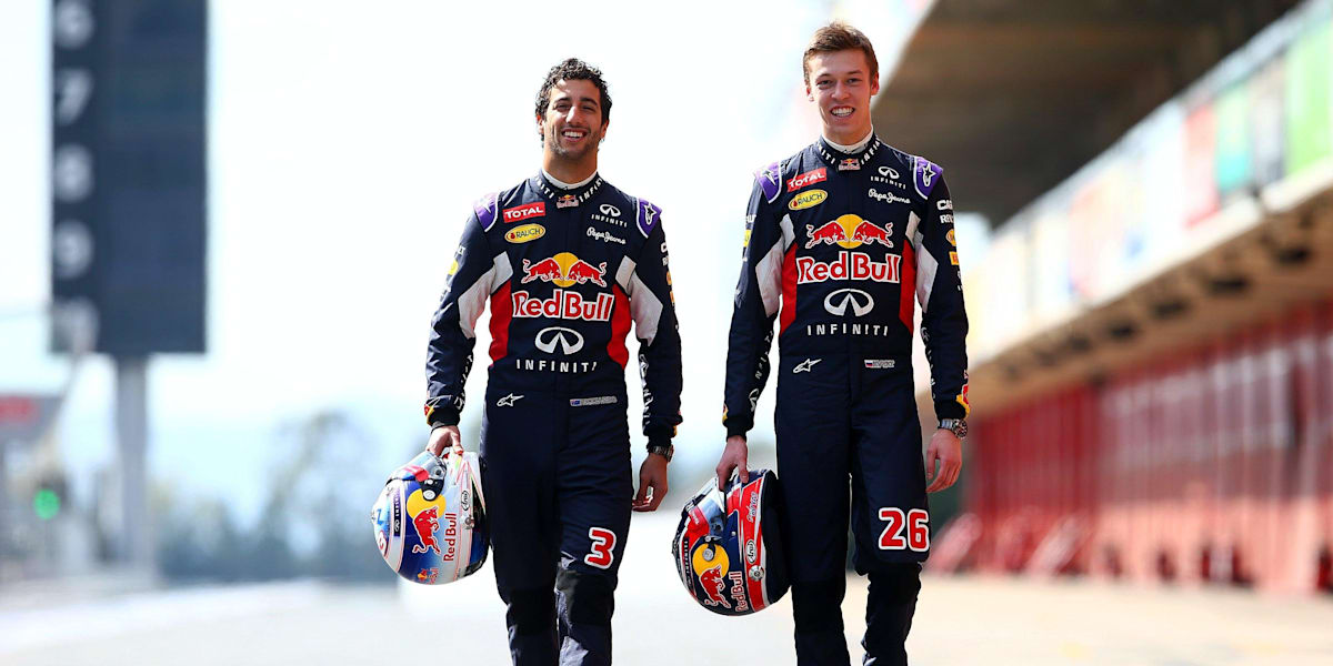 Infiniti red deals bull racing shirt