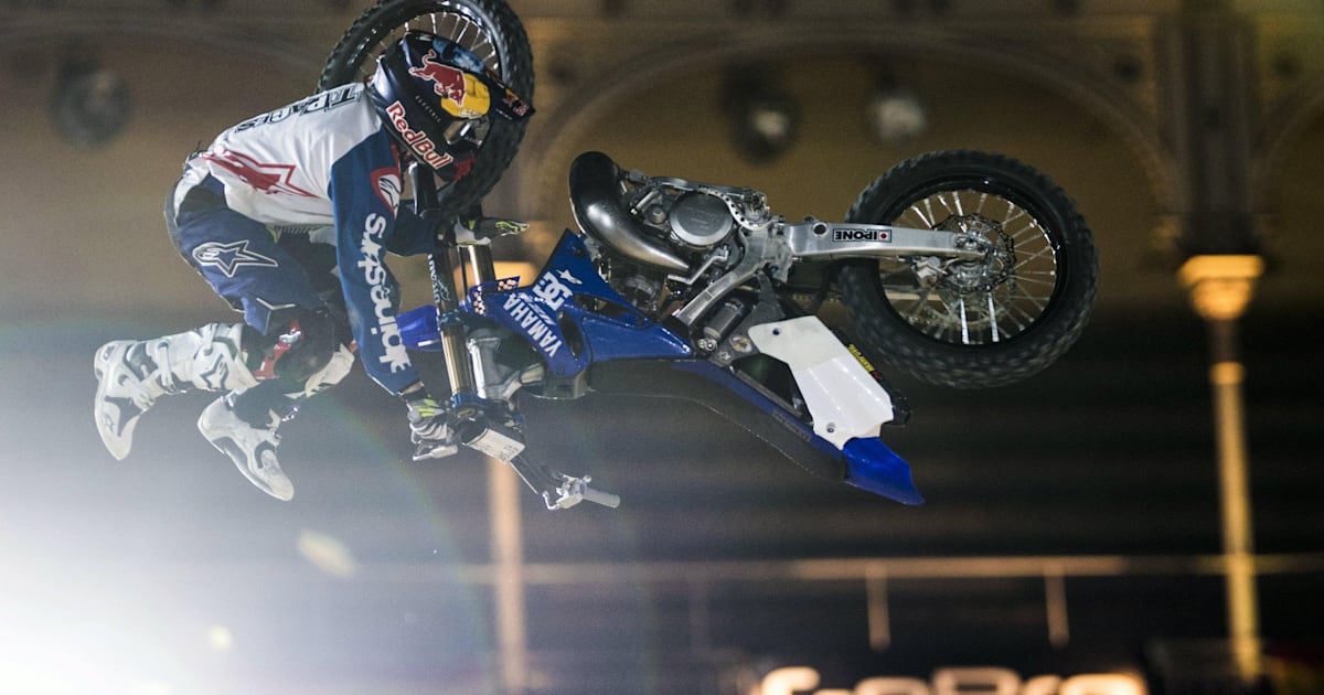 Red Bull X-Fighters Madrid 2016 action