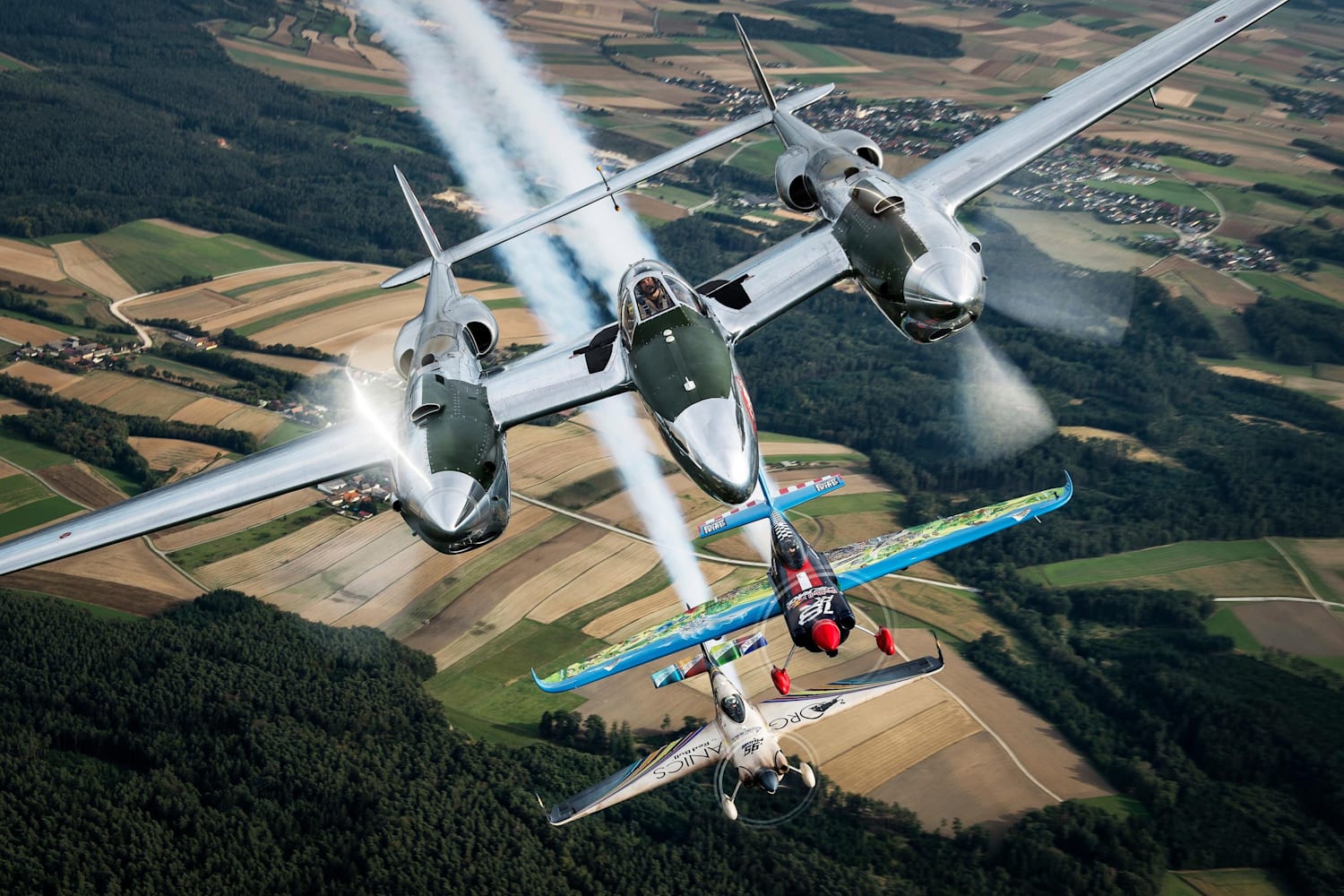 Side Acts Beim Red Bull Air Race Die Hohepunkt