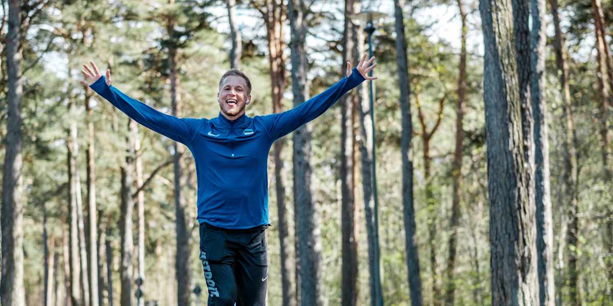 Een wereldwijde hardloopwedstrijd op zondag 3 mei 2020