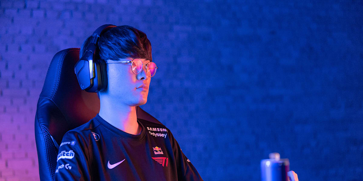 🖱️'Faker' Sang-hyeok Lee participated in Razer product design and  development process 💚 TeamRazer caption: The LEGEND returns! Welcome…