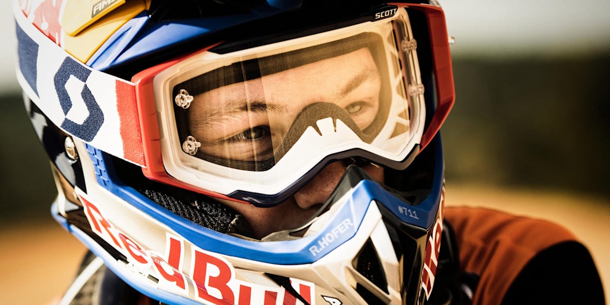 Motocross helmet guide Safety sizing tech explained