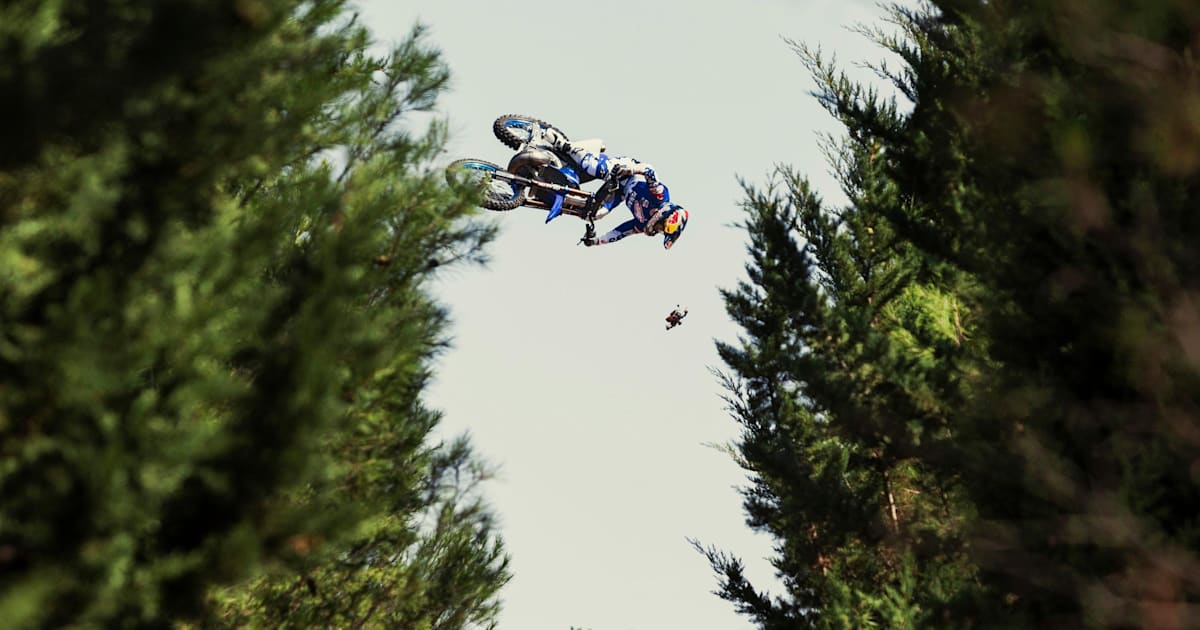Tom Pagès ride en FMX filmé par un drone : le making-of