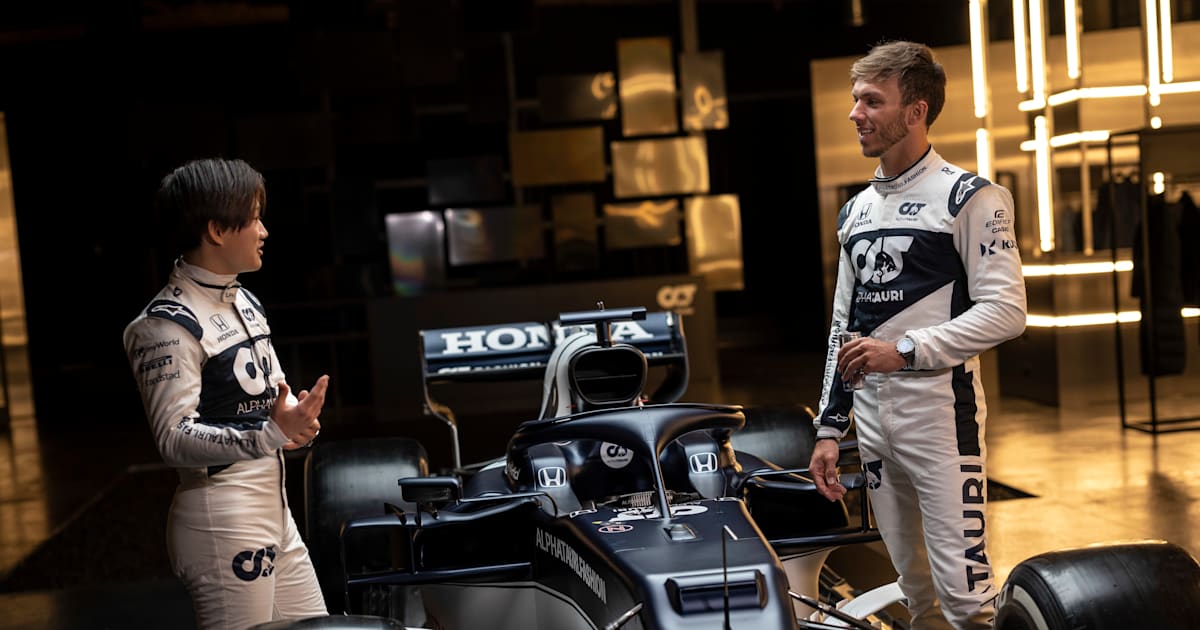 マウンテンパーカー F1アルファタウリのジャケット ホンダ 角田 