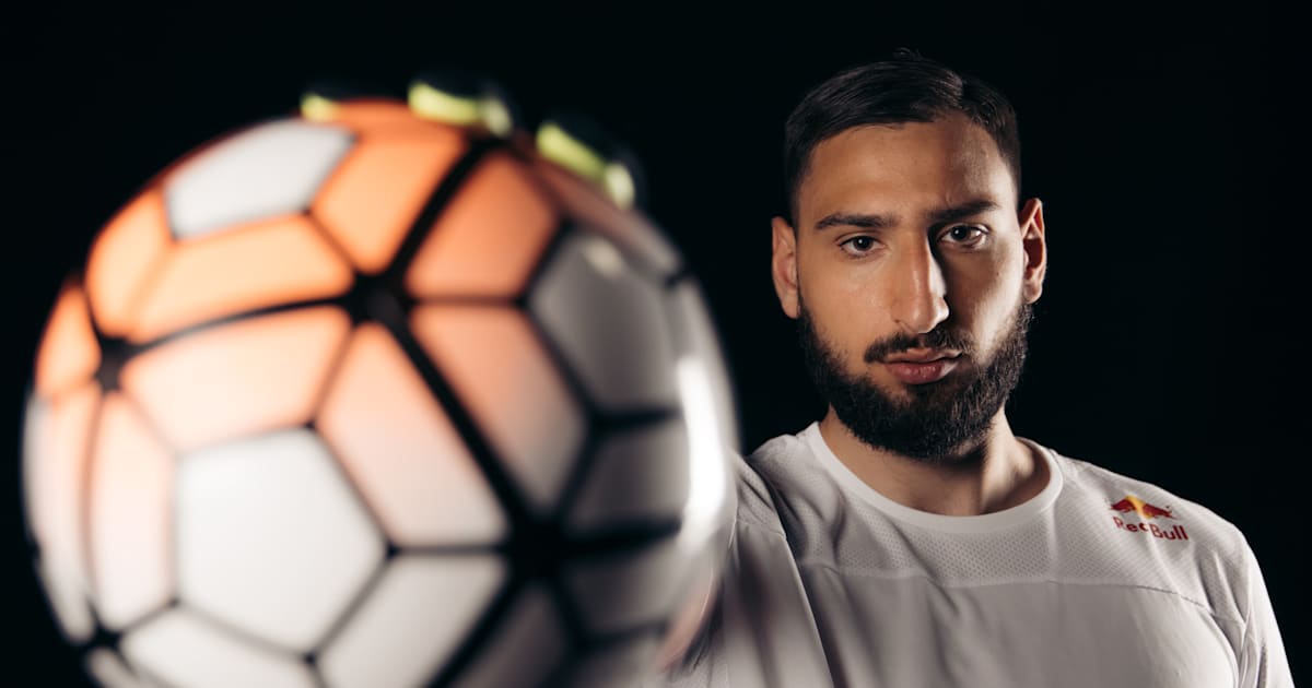 Gianluigi Donnarumma: get to know the Italian keeper