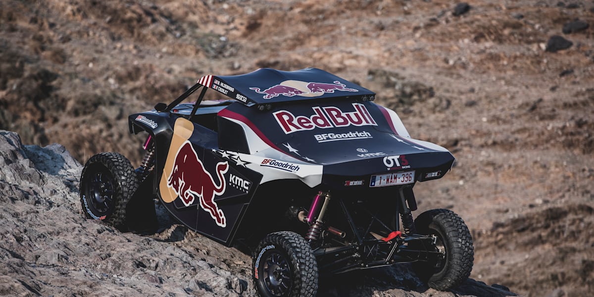 Dakar Cyril Despres et Mike Horn pilotent le buggy OT3