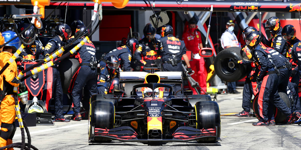 Red Bull Pit Stop Challenge Deneyim Alanında Yeteneklerini Göster