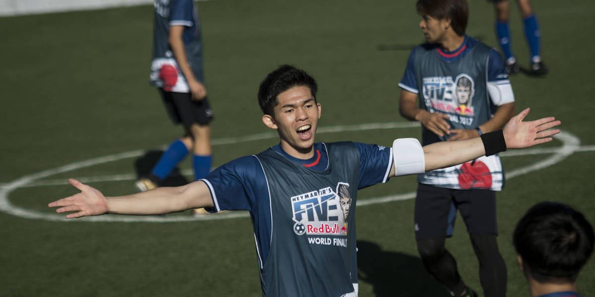 Neymar Jr's Five】日本の裏側で躍動した、もうひとつのサムライブルー