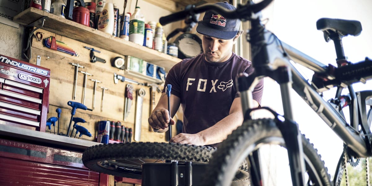MTB fluids Chain lube grease and cleaning guide