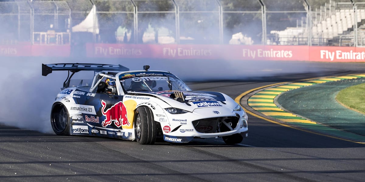 Mazda MX 5 Red bull
