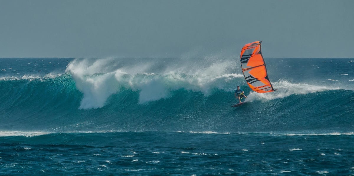 Watch the Trailer of the First Kiteboarding Movie